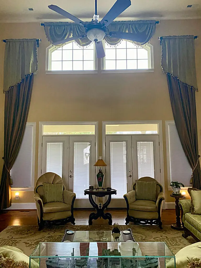 Large-drapes-in-beautiful-home